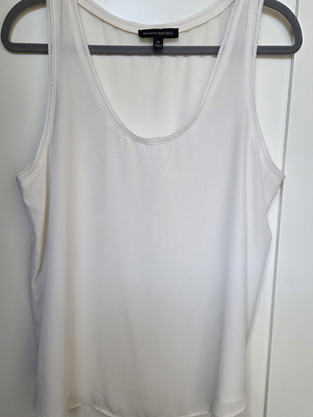Banana Republic White Scoop Neck Tank